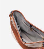 WOII-8998-inside-show